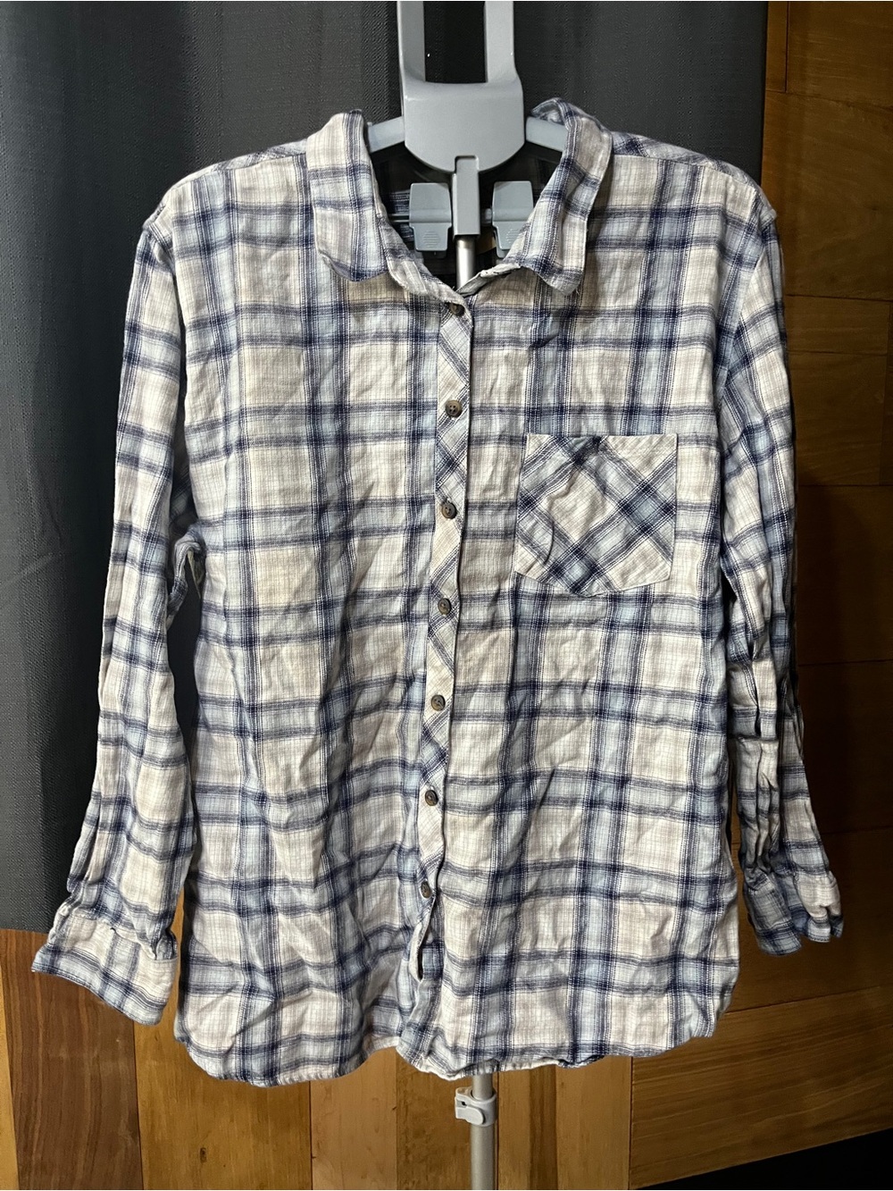 Casual Blue and White Plaid Button-Down Shirt